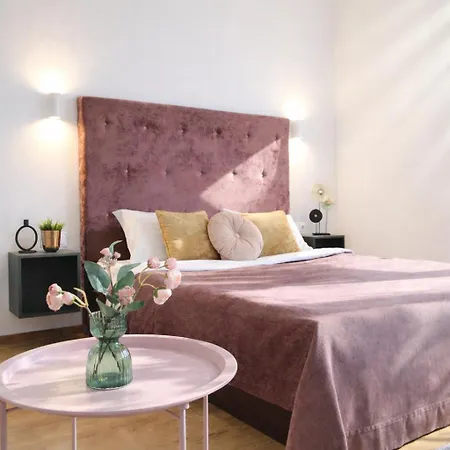 Sweet Rest Apartments Mukacheve